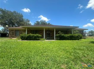 395 Burkhart Rd, Victoria, TX 77905