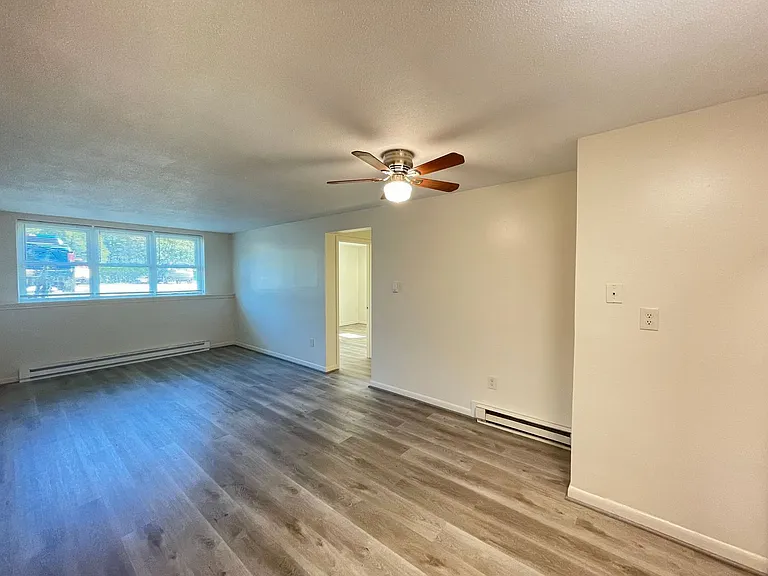 181 Loudon Rd #203 — Photo 5