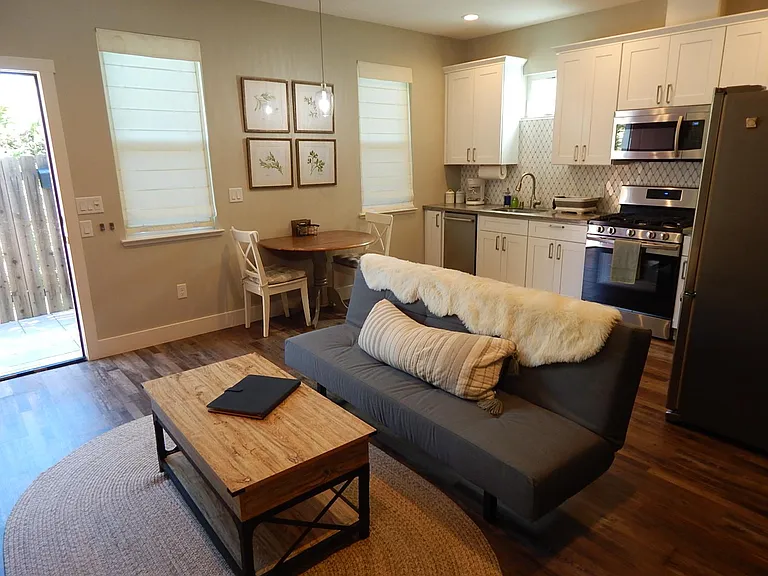 801 Mace Blvd — Photo 4