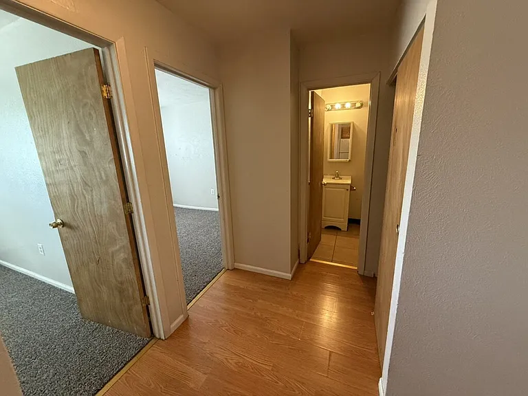 1230 Winona Ct #4 — Photo 8