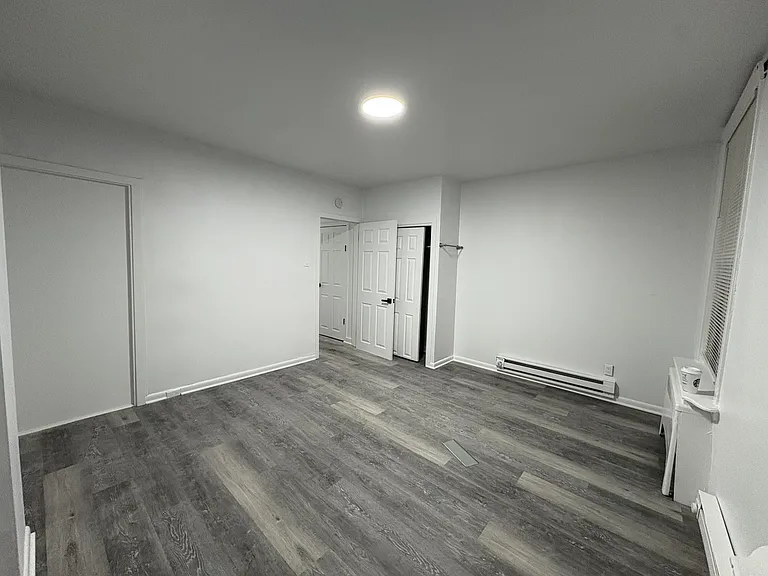2062 E Stella St — Photo 13