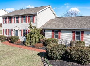 496 Beagle Club Rd, Lewisburg, PA 17837