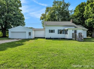 13784 Old 14 Mile Rd NE, Greenville, MI 48838