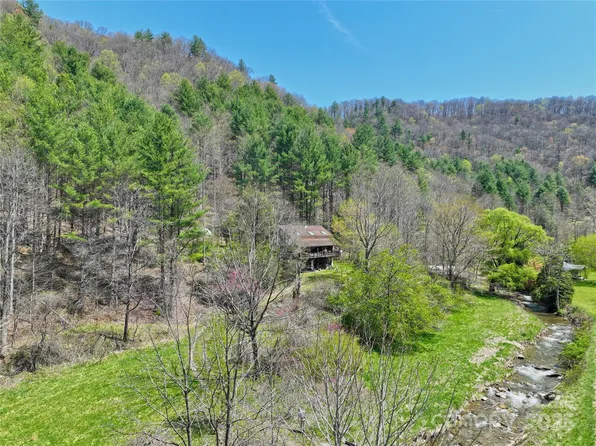 15211 State Highway 209, Hot Springs, NC 28743