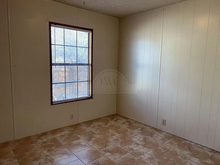 3104 Julie Ln — Photo 12