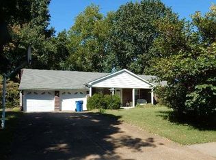 271 Treasure Cv, Ballwin, MO 63021