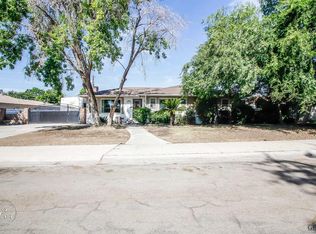 2201 Olympic Dr, Bakersfield, CA 93308