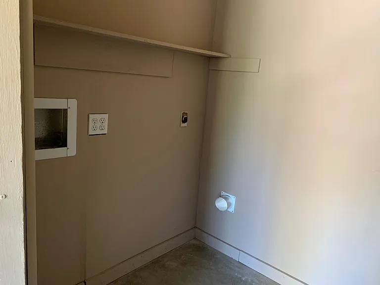 102 Heather Dr — Photo 21