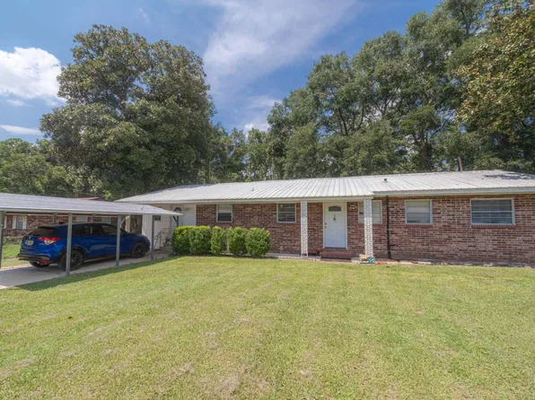 1439 NW Avery Gln, Lake City, FL 32055