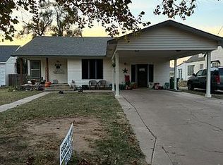 209 N 6th St, Medford, OK 73759