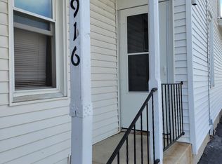 916 Main St APT 3, Akron, PA 17501