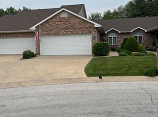 2615 Kings Pointe SW, Quincy, IL 62305