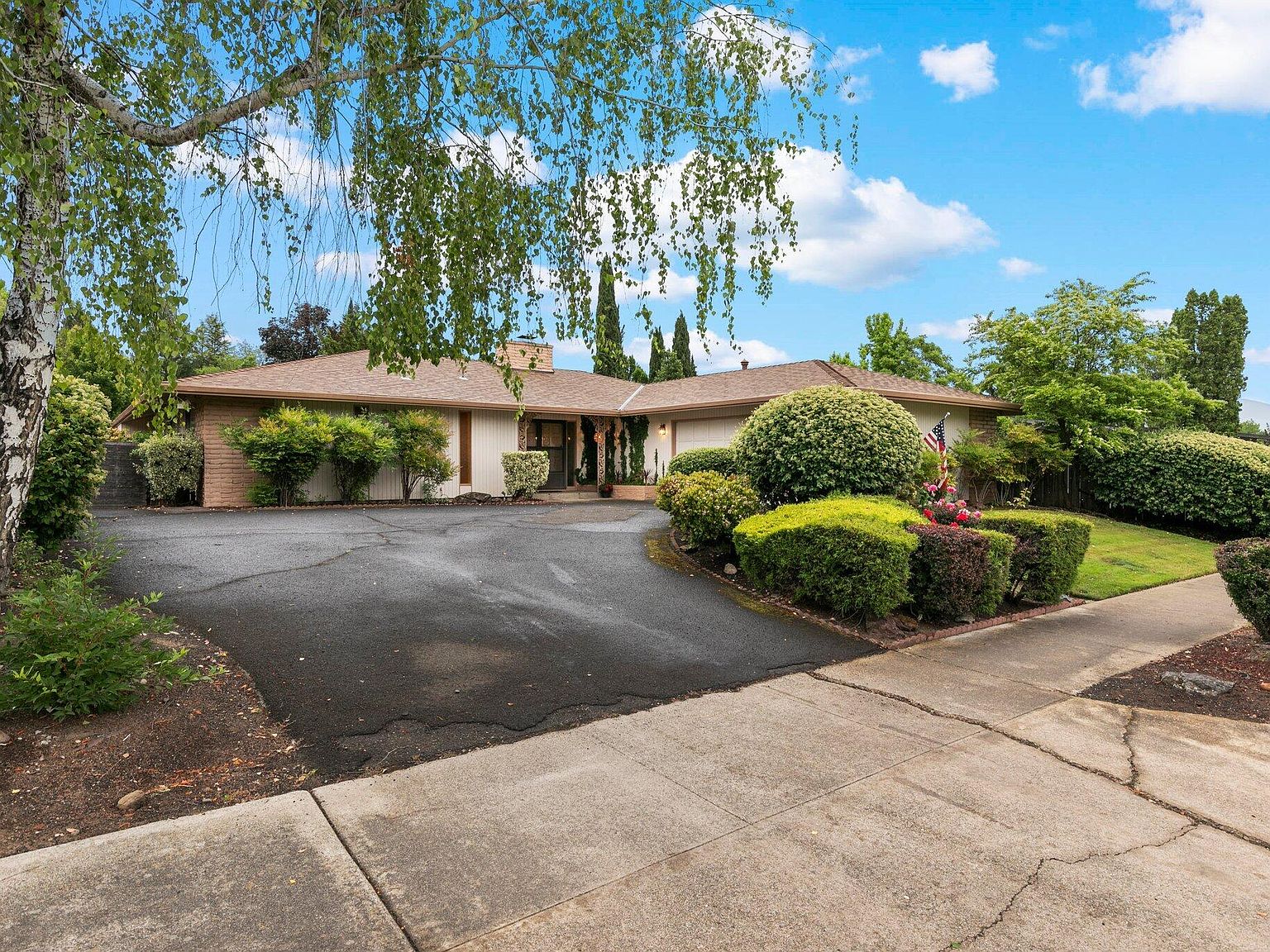 273 White Oak Rd, Medford, OR 97504 Zillow