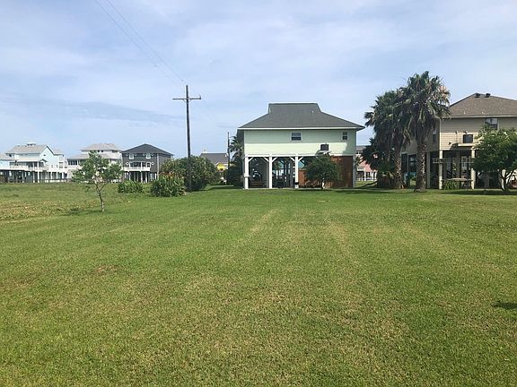 2nd image of 3414 Sand Dollar Dr