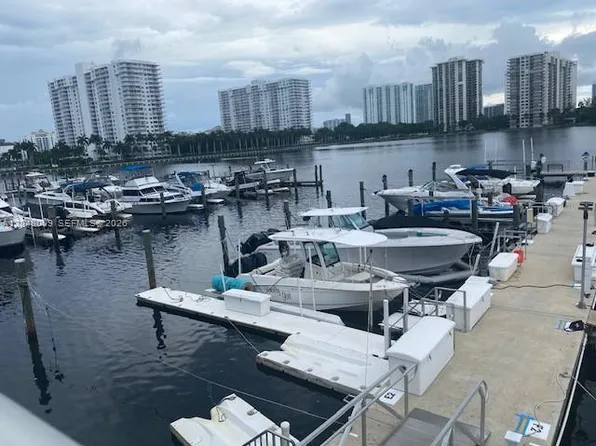 18061 Biscayne Blvd #Penthouse 02, North Miami Beach, FL 33160