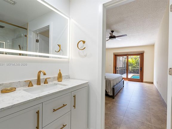 5th image of 10116 SW 144th Pl