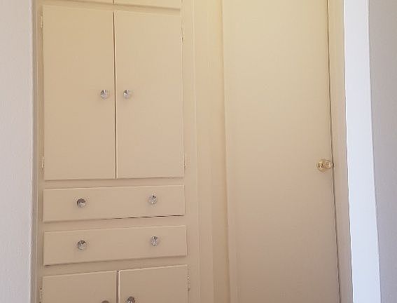 5th image of 465 E 7th St APT 3T