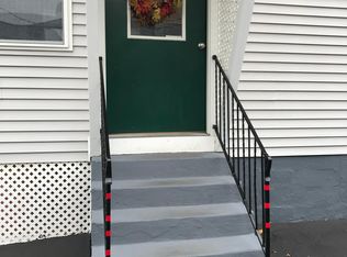 152 Maple St APT 3, Manchester, NH 03103