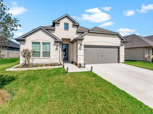 532 Torey Pines Dr, Red Oak, TX 75154