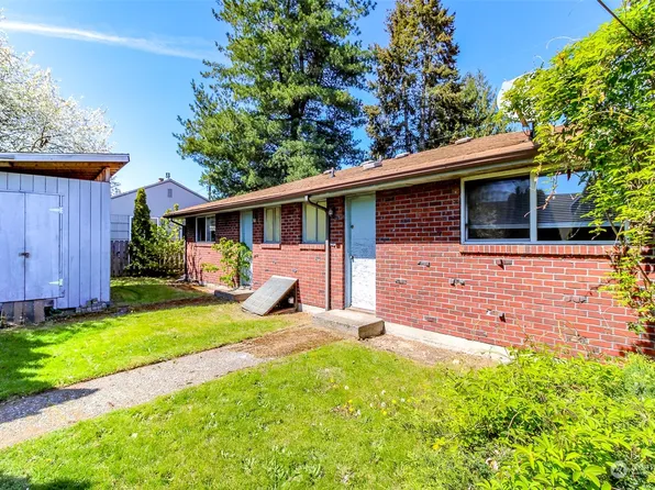 9502 Whitman Avenue SW, Lakewood, WA 98499