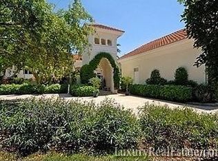 7111 Verde Way, Naples, FL 34108