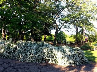 1706 W Line Rd, Whitesboro, TX 76273