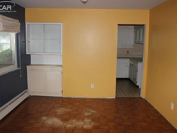 5th image of 1001 Barrington Dr