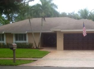 10010 SW 6th Ct, Pembroke Pines, FL 33025