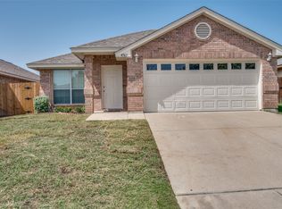 4761 Veronica Cir, Fort Worth, TX 76137