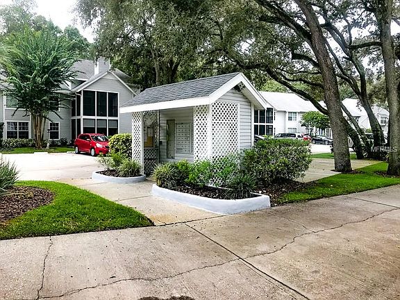 4th image of 3115 Valley Oaks Dr