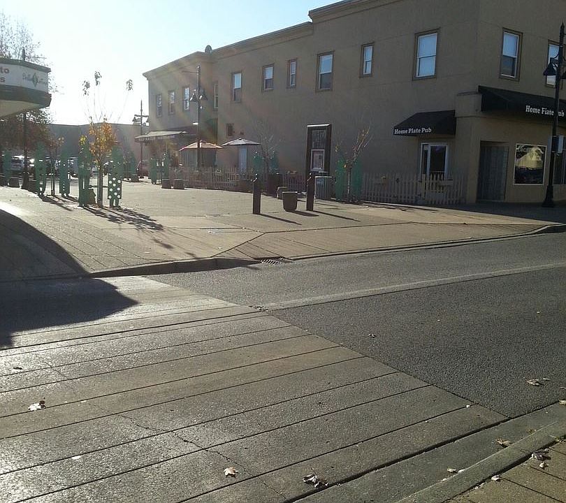 2nd image of 134 E Main St APT 33