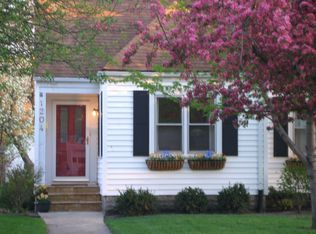 1204 Richmond St, Joliet, IL 60435