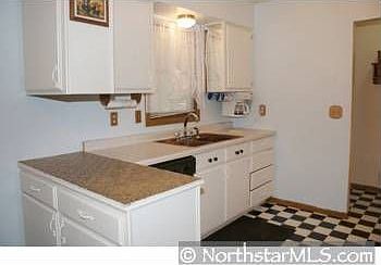 2nd image of 10849 Oxborough Ave S