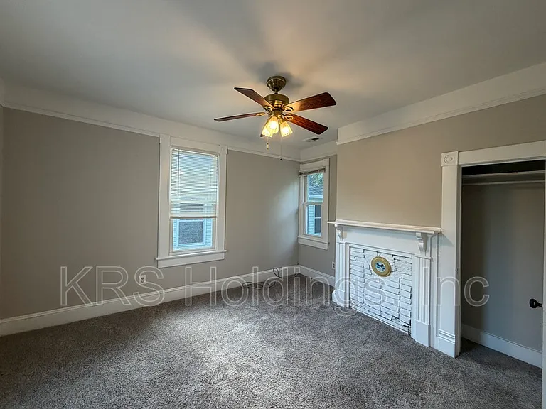 1110 Park Ave — Photo 6