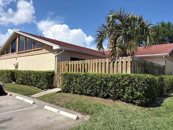 4373 Woodstock Dr APT D, West Palm Beach, FL 33409