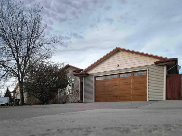 2912 Hoefer Ave, Rapid City, SD 57701