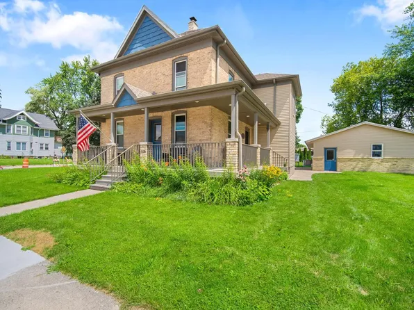 1126 Fond Du Lac AVENUE, Kewaskum, WI 53040