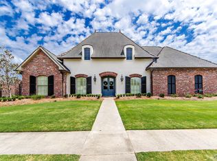 104 Oakdale Loop, Houma, LA 70360