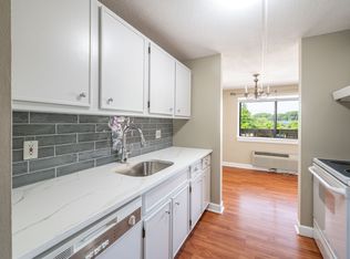 126 Triangle St APT B33, Danbury, CT