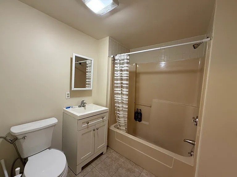 59 Waverly St — Photo 19
