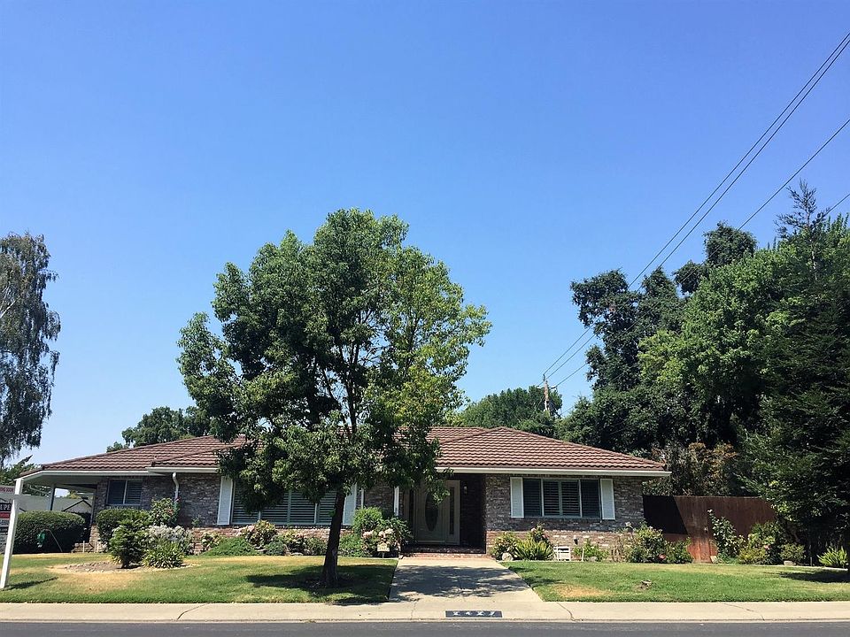 1st image of 2427 Bonniebrook Dr