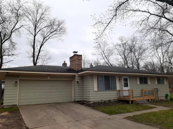 4107 Crystal St, West Bloomfield, MI 48323