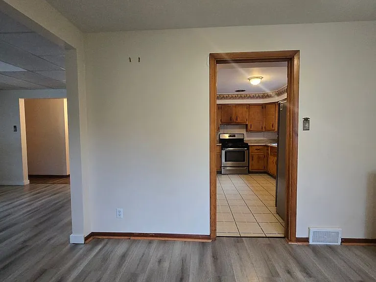 1400 Center Ave — Photo 5