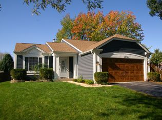 1432 N Elmwood Dr, Aurora, IL 60506