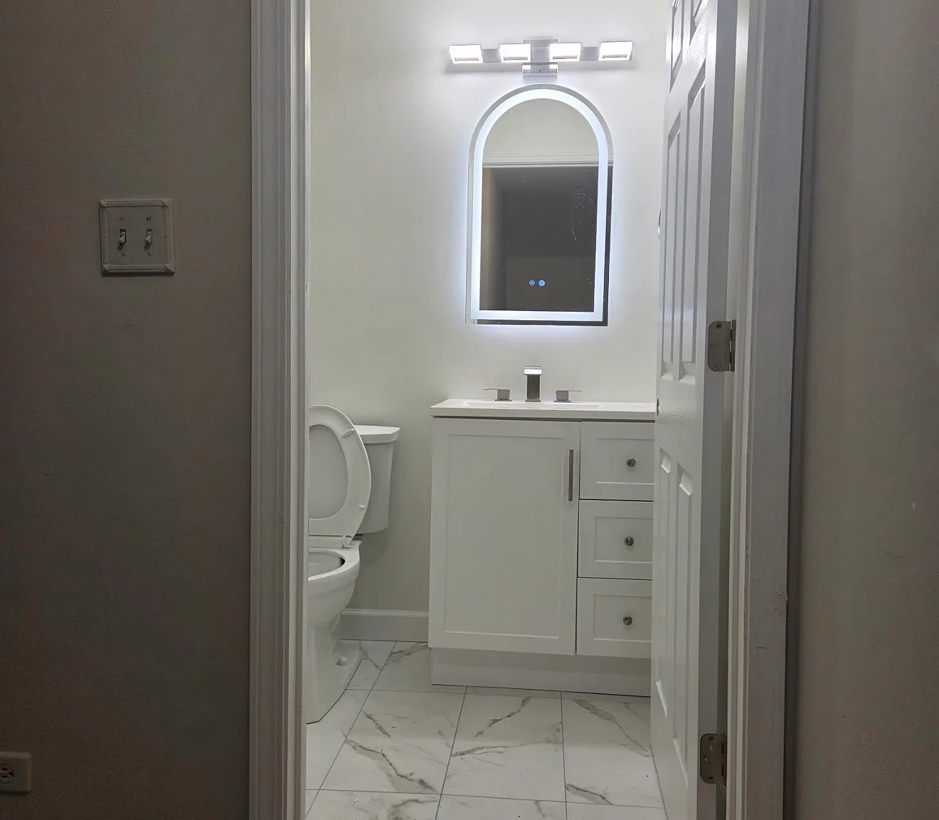 3 bed, 1.5 bath, 1345 sqft, $2,795 — Photo 4