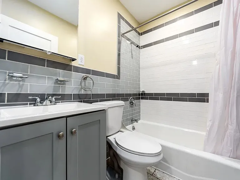 150-01 88th Ave #124 — Photo 5