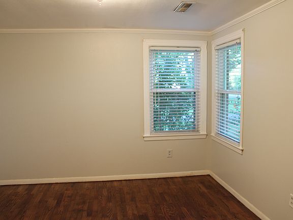 5th image of 553 Northwood Dr