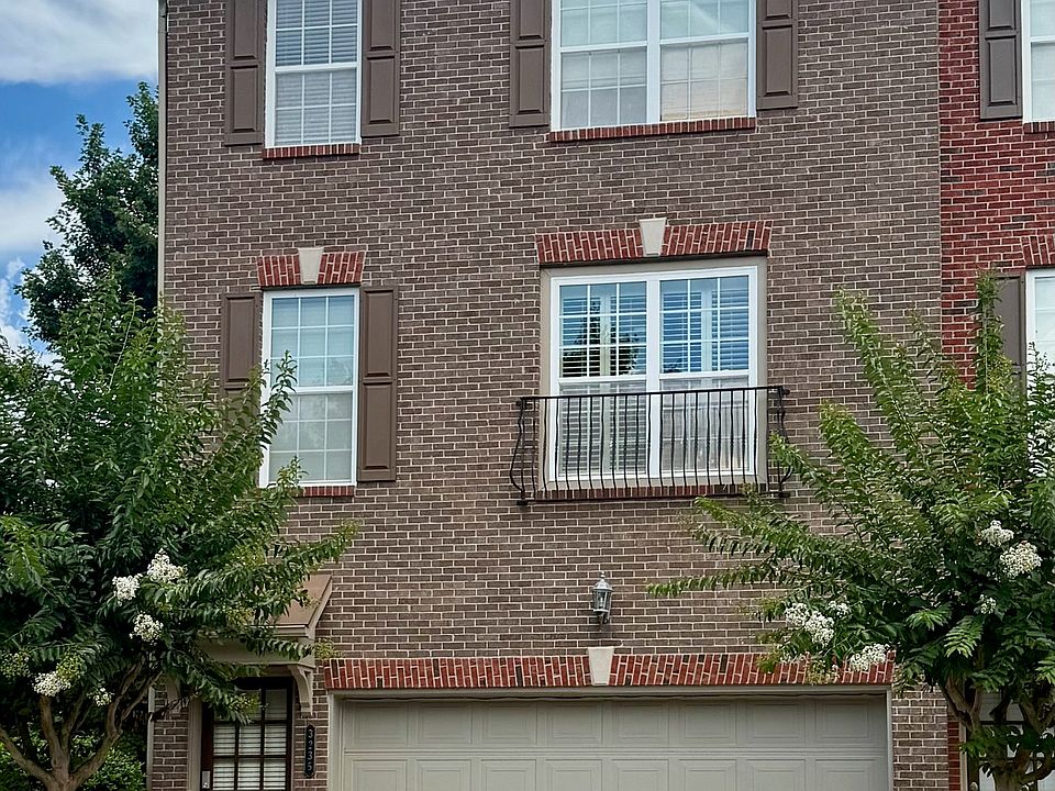 1st image of 3235 Greenwood Oak Dr