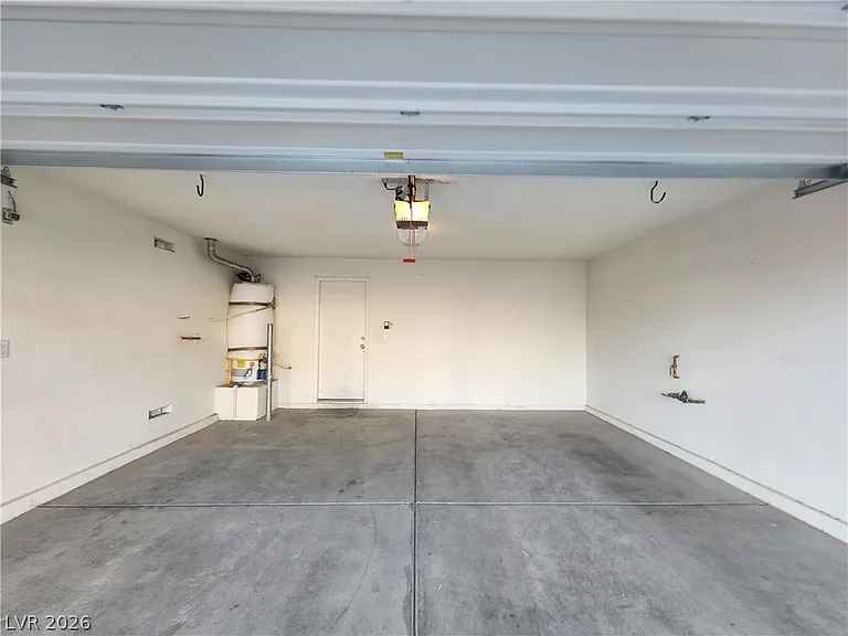 8956 Medford Hills Ct — Photo 6