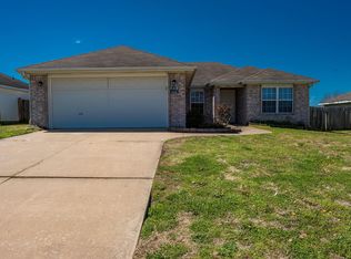 6604 SW Springwood St, Bentonville, AR 72713
